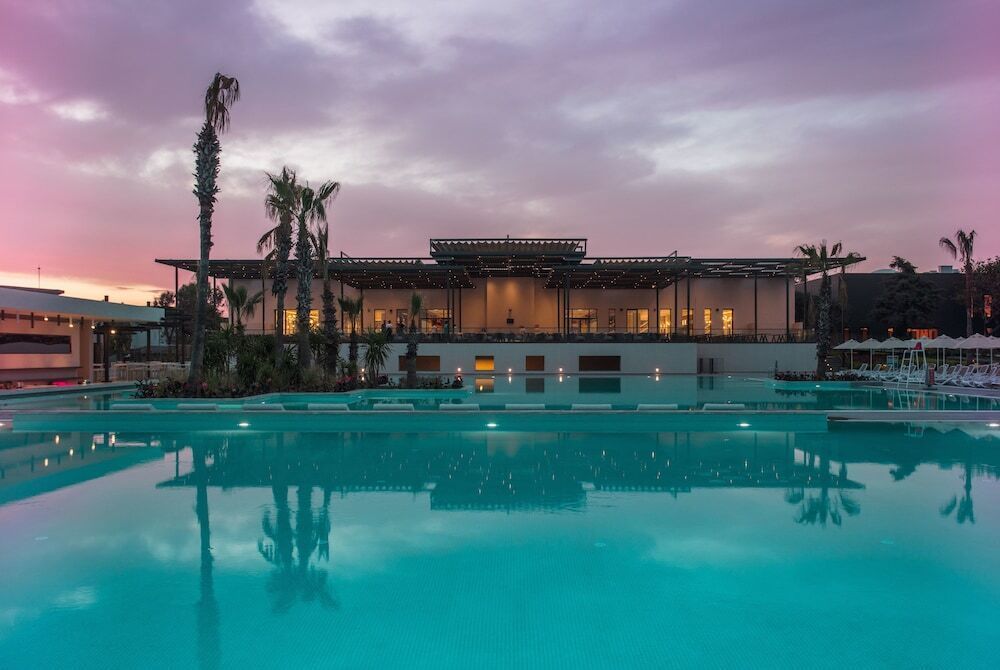 Pool bei Nacht Paloma Orenda - All inclusive