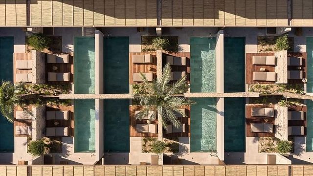 Suiten mit privaten Pools im Theros All Suite Hotel auf Kos von oben